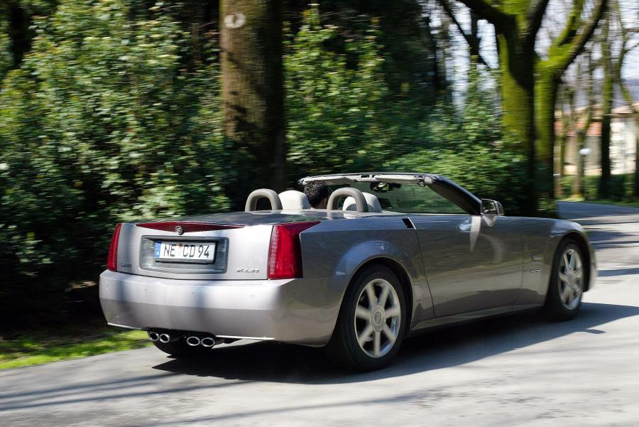  Cadillac XLR Roadster 2004 года  (фото 116 из 128)